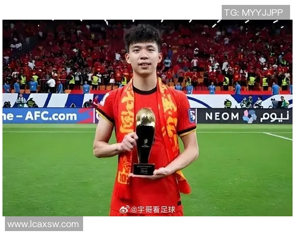 泰国足球界的帅气明星是谁他的成就与魅力揭秘